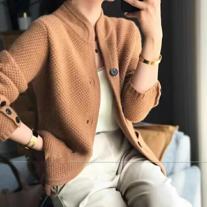 Clara - Damen Cardigan mit Knopfleiste