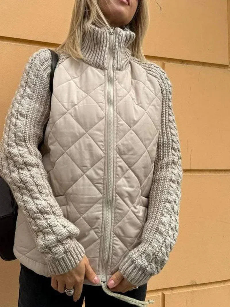 Nora – Damen Steppjacke mit Strickärmeln und Reißverschluss