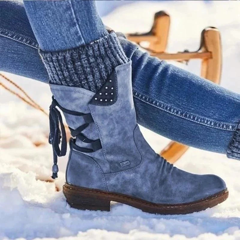 Mira - Damen Winterboots mit Schnürung und Nieten-Details
