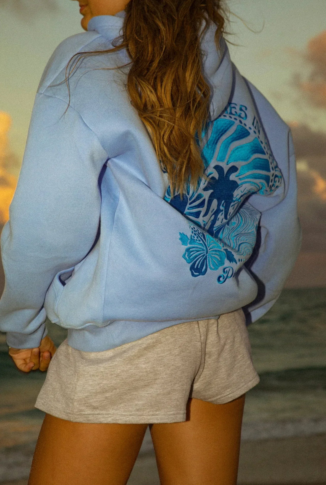Leonie – Oversized Hoodie Damen mit Strandmotiv