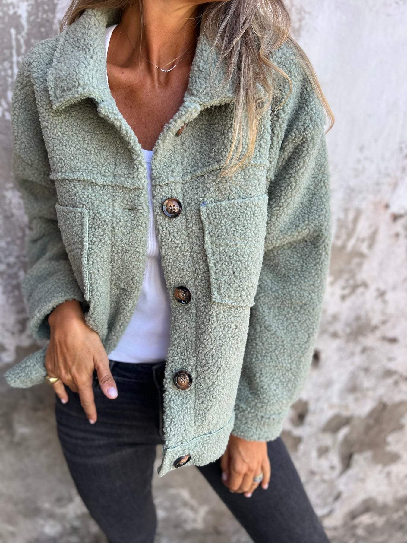 Clara - Damen Teddyjacke mit Knöpfen weich warm