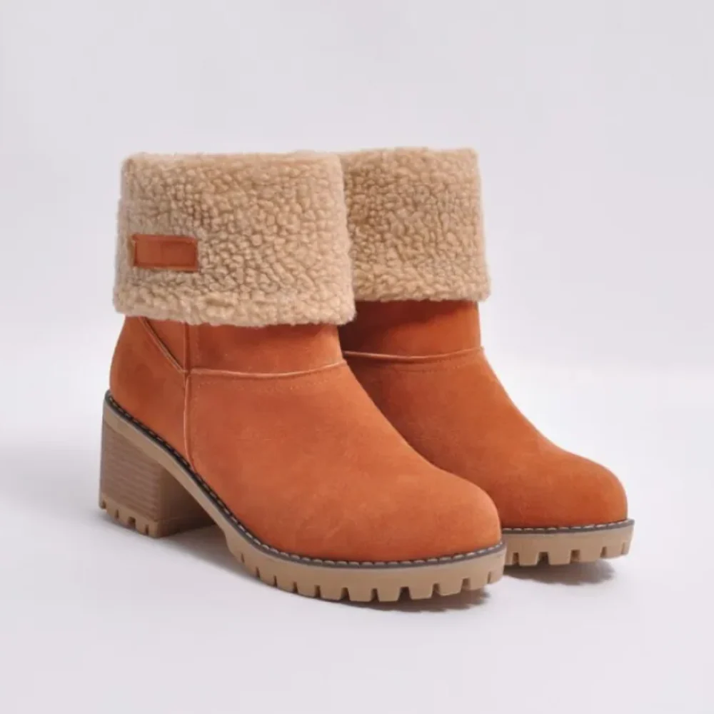 Clara - Damen Winterstiefeletten mit Absatz und Fellfutter