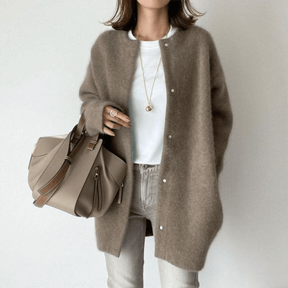 Ella – Kuschelige Damen Strickjacke mit Oversized-Passform