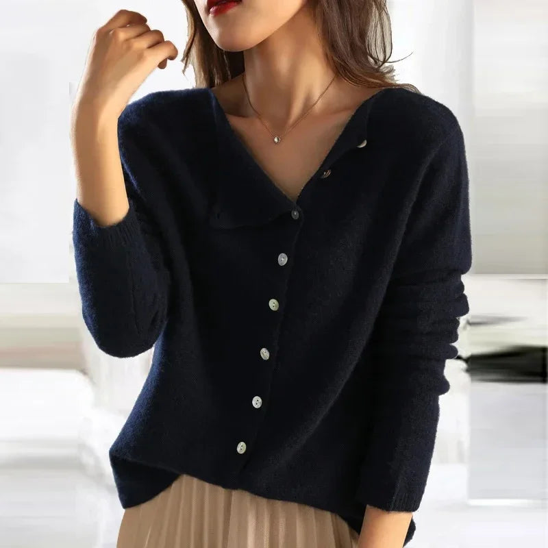 Céleste - Damen Strickcardigan mit V-Ausschnitt und Knöpfen