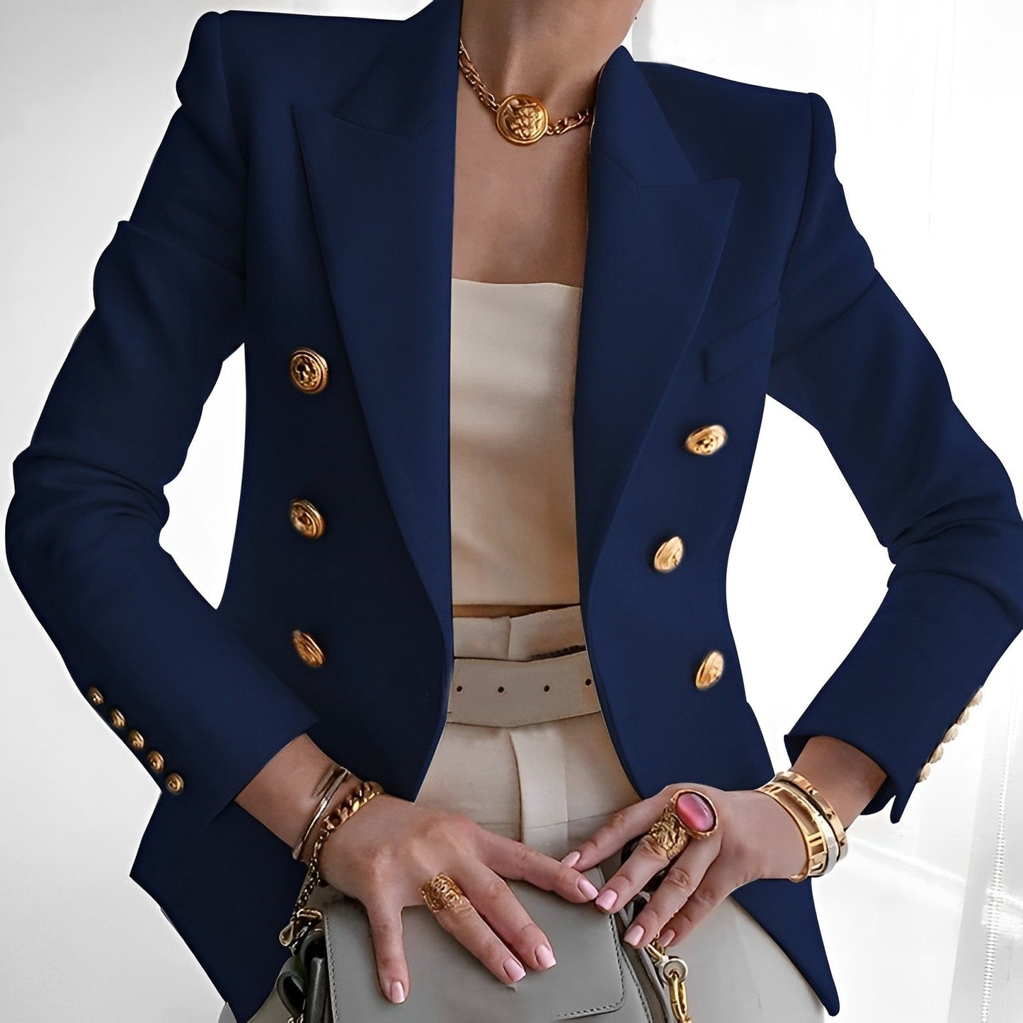 Claudia - Damen Blazer mit doppelreihiger Knopfleiste und tailliertem Schnitt