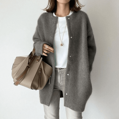 Ella – Kuschelige Damen Strickjacke mit Oversized-Passform