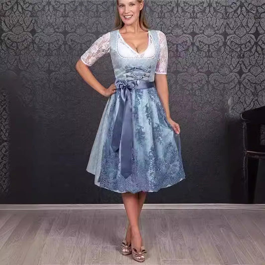 Romantisches Midi-Dirndlkleid mit Spitzenmieder und Satinband