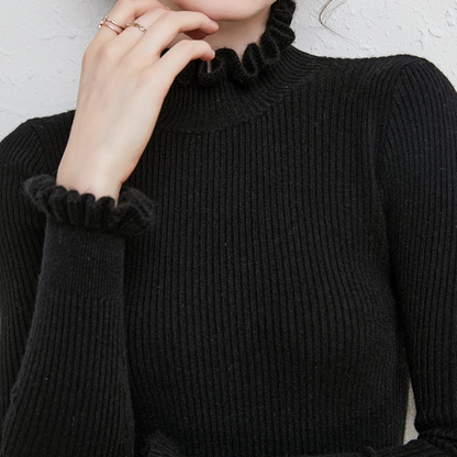Amelie – Gerippter Strickpullover mit Rüschenkragen Damen