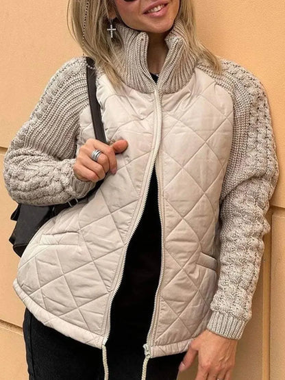 Nora – Damen Steppjacke mit Strickärmeln und Reißverschluss